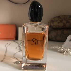 Si by Giorgio Armani